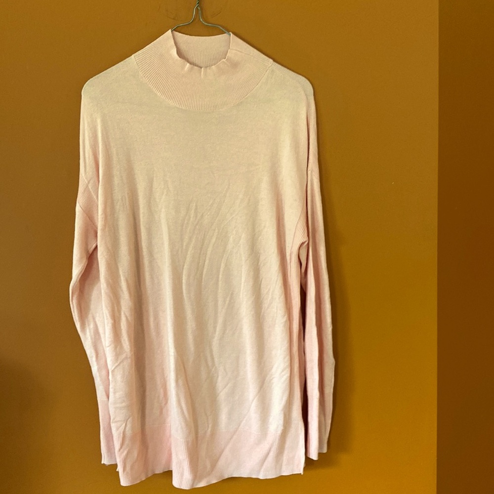 RW & Co. ladies oversized mock turtleneck sweater in size medium.